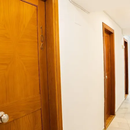 Hotell Playa Conil - Beachfront & *