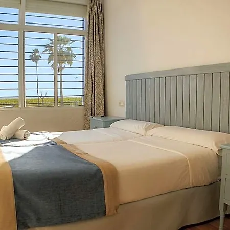 Hotel Playa Conil - Beachfront & *