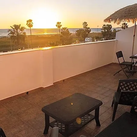 Playa Conil - Beachfront & Hotel