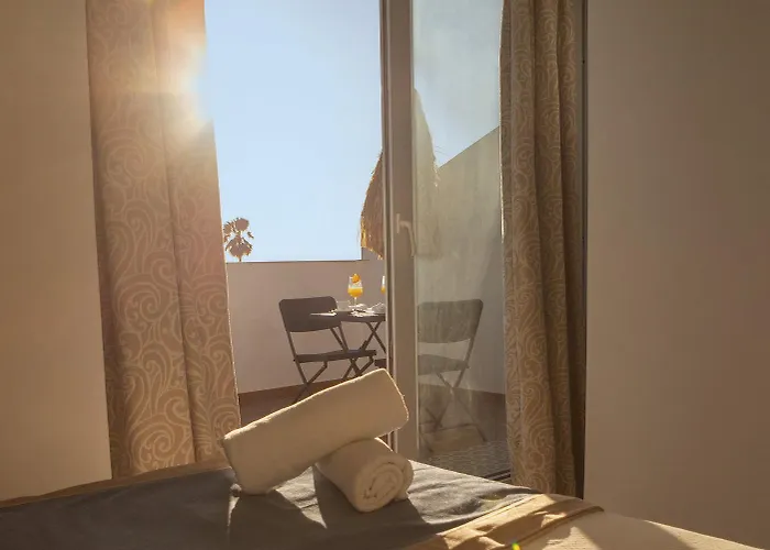 Hotel Playa Conil - Beachfront &